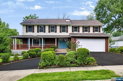 156 River Road