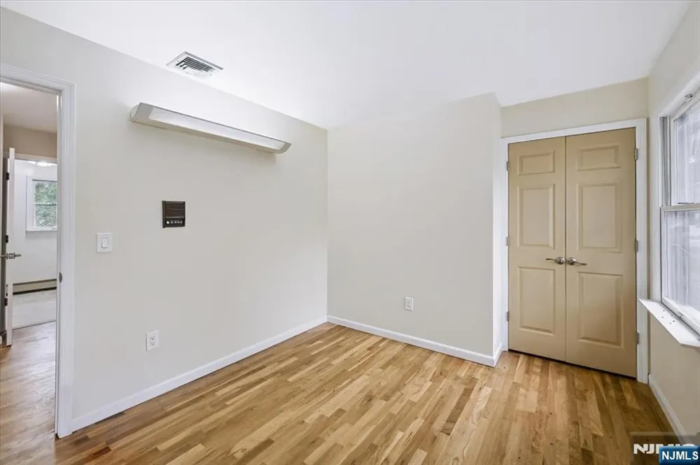 156 River Road New Milford, NJ 07646
