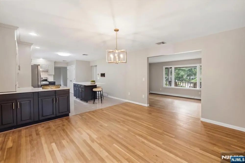 156 River Road New Milford, NJ 07646
