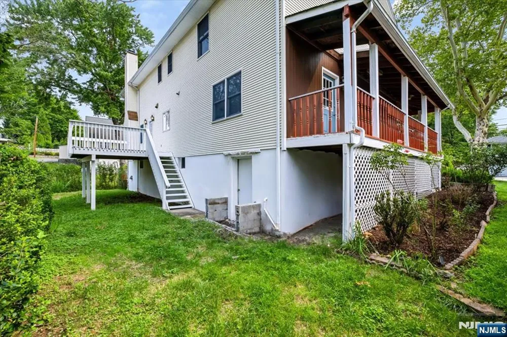 156 River Road New Milford, NJ 07646