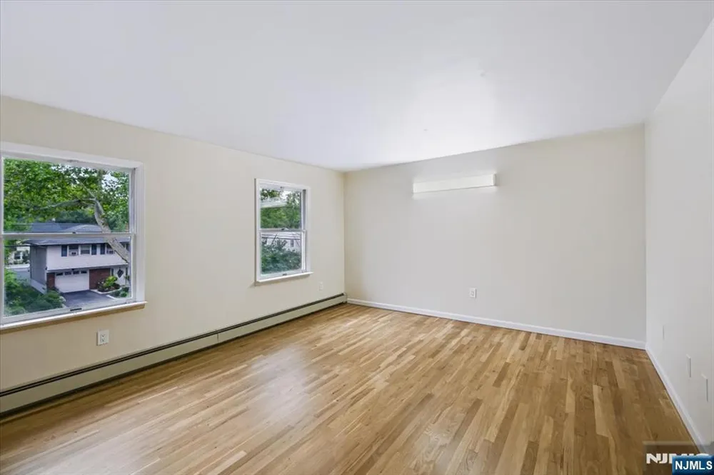 156 River Road New Milford, NJ 07646