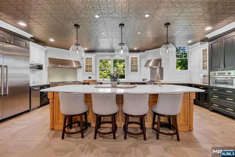 640 Ridgewood Avenue Ridgewood, NJ 07450