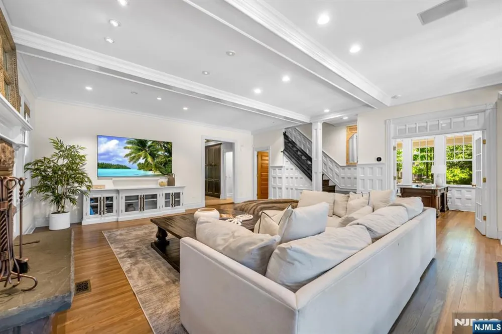 640 Ridgewood Avenue Ridgewood, NJ 07450