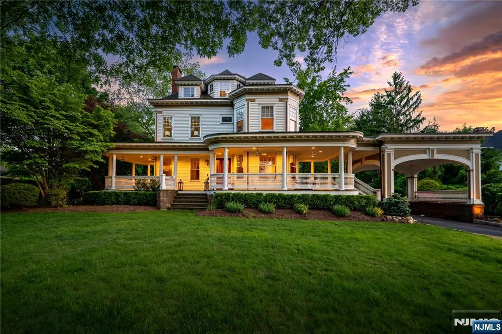 640 Ridgewood Avenue Ridgewood, NJ 07450
