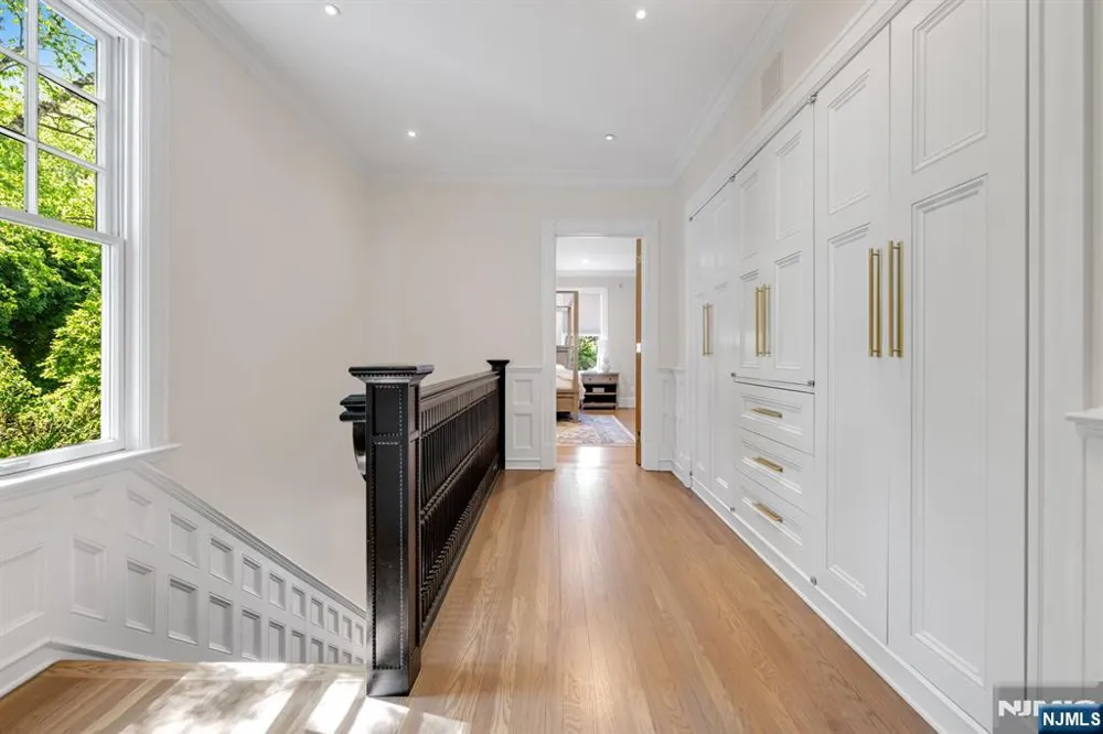 640 Ridgewood Avenue Ridgewood, NJ 07450