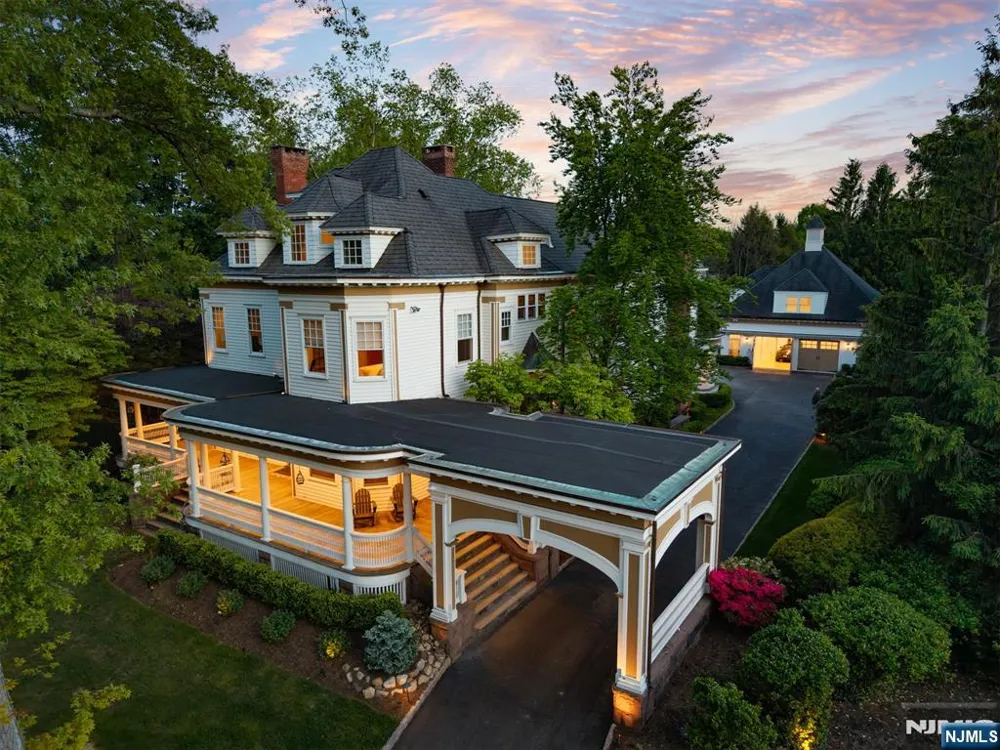 640 Ridgewood Avenue Ridgewood, NJ 07450