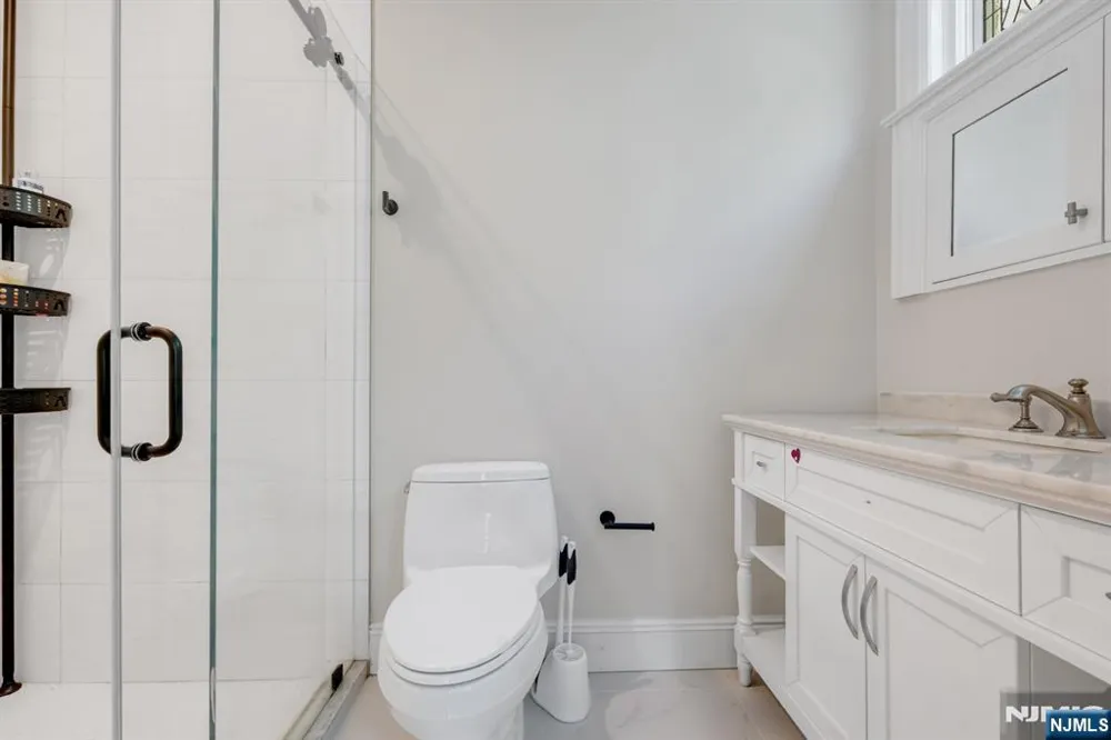 640 Ridgewood Avenue Ridgewood, NJ 07450