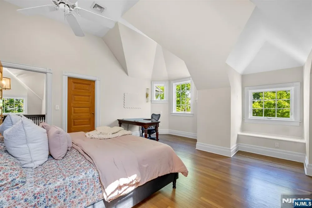 640 Ridgewood Avenue Ridgewood, NJ 07450