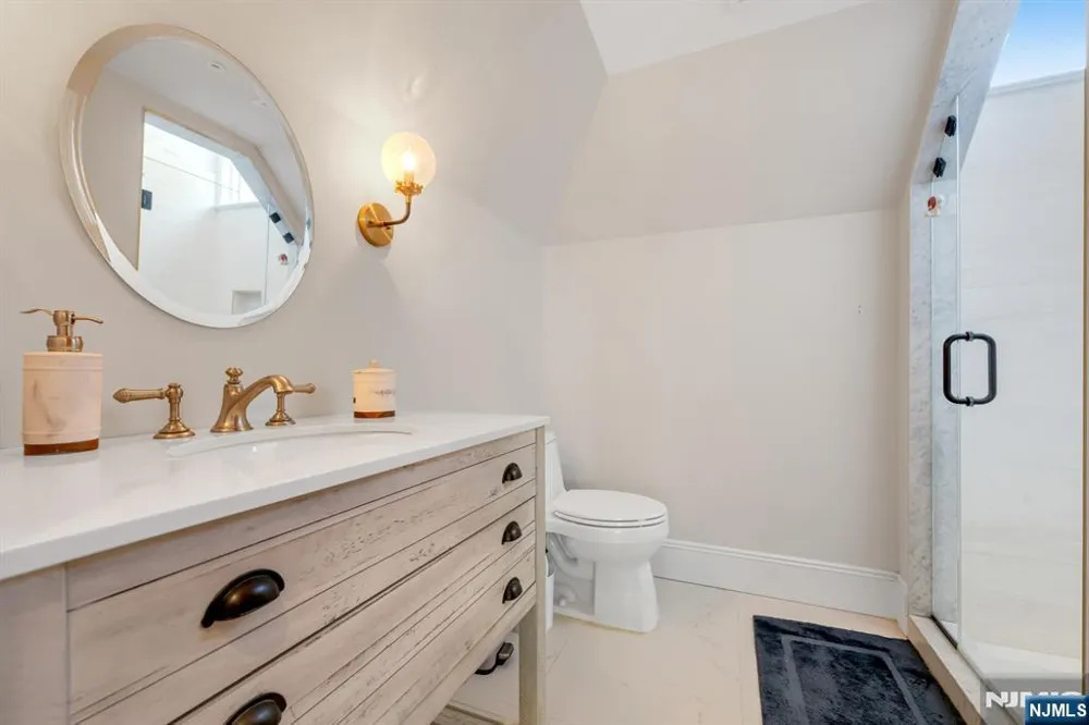 640 Ridgewood Avenue Ridgewood, NJ 07450