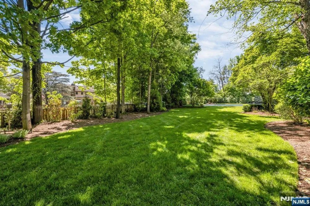 640 Ridgewood Avenue Ridgewood, NJ 07450