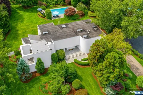 44 Adams Drive