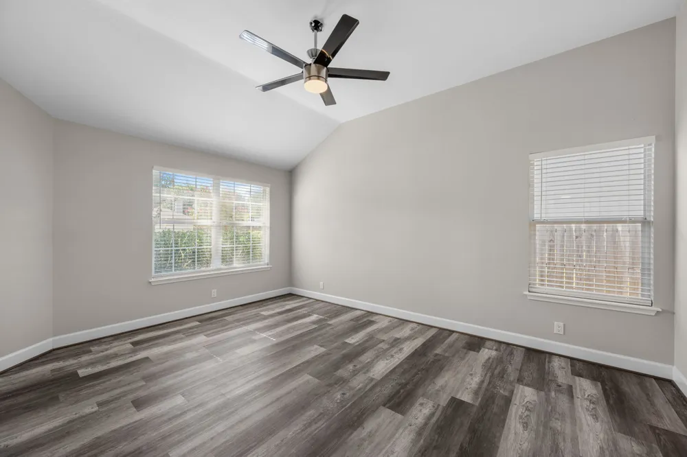 209 Clarks Way Hutto, TX 78634