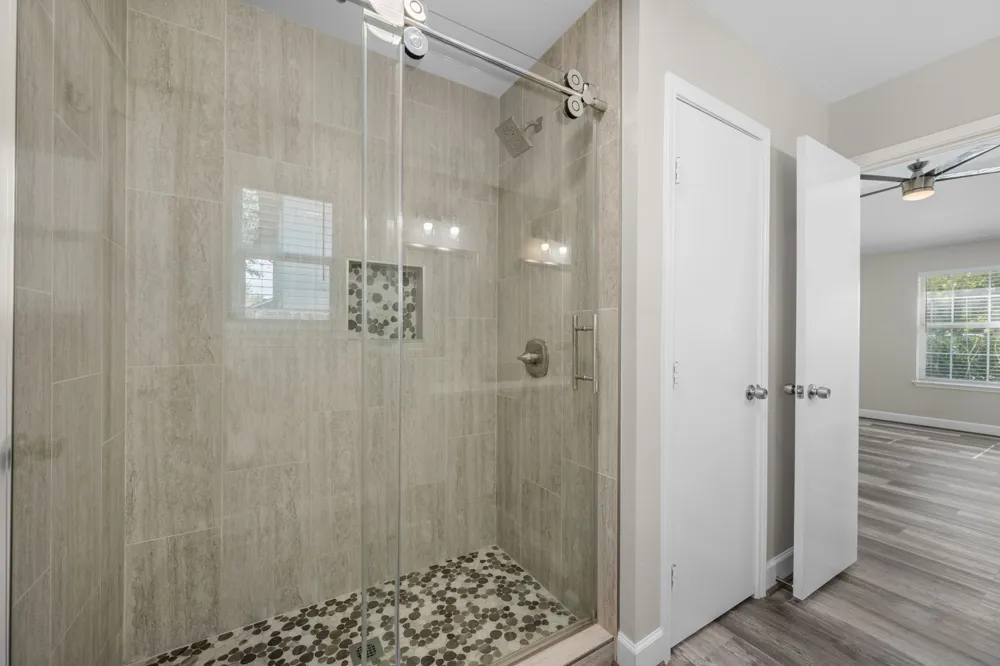209 Clarks Way Hutto, TX 78634