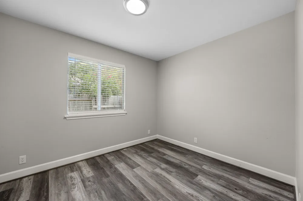 209 Clarks Way Hutto, TX 78634