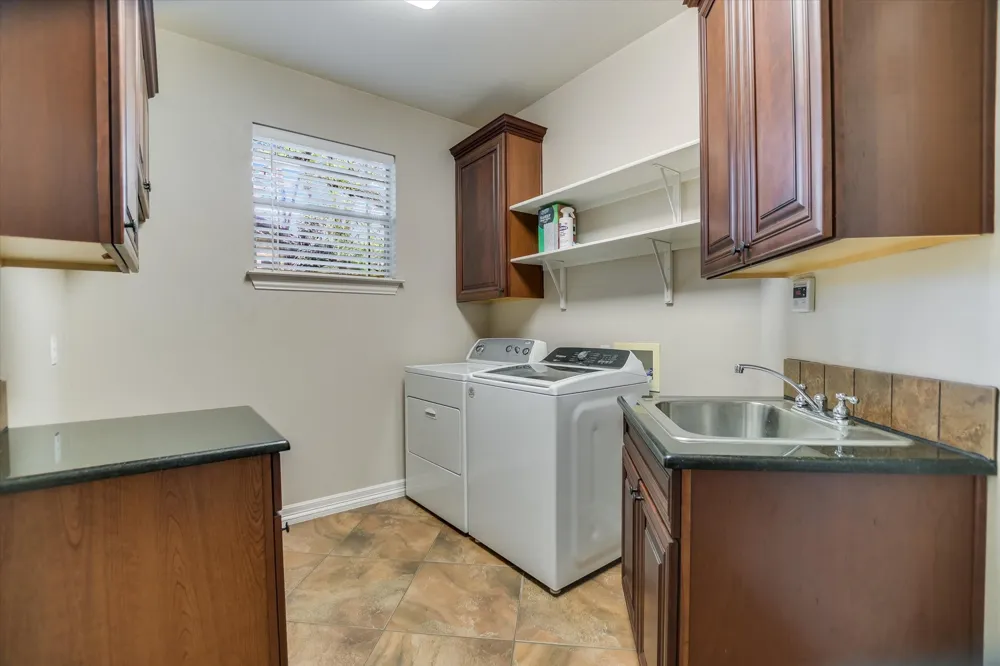 2609 Camel Trail New Braunfels, TX 78132