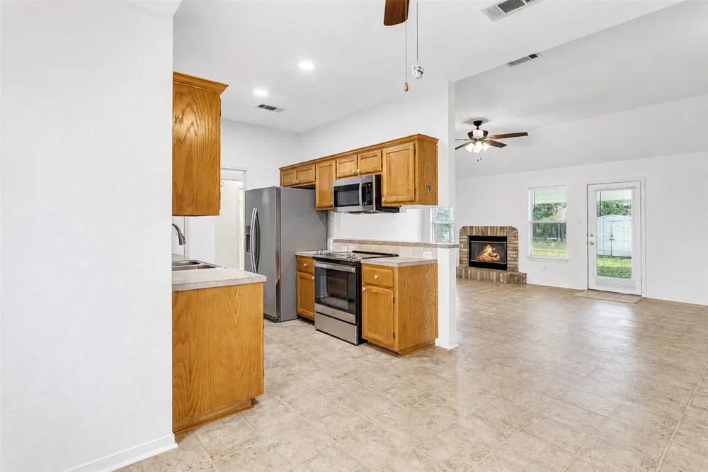 105 County Road 146 Burnet, TX 78611