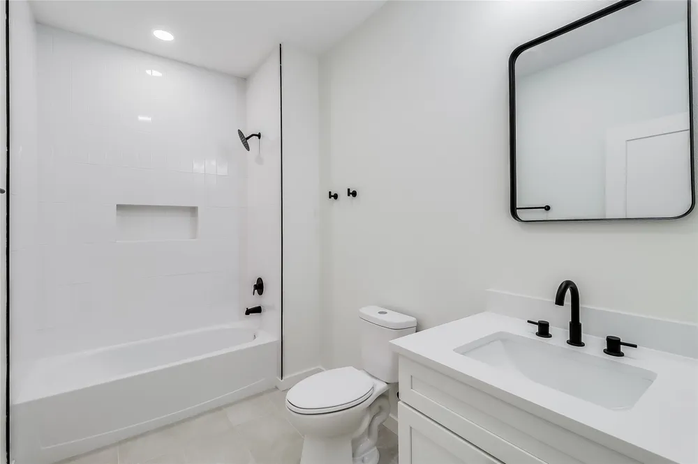 21415 Highland Lake Drive Lago Vista, TX 78645