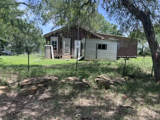 344 Bateman Road Red Rock, TX 78662