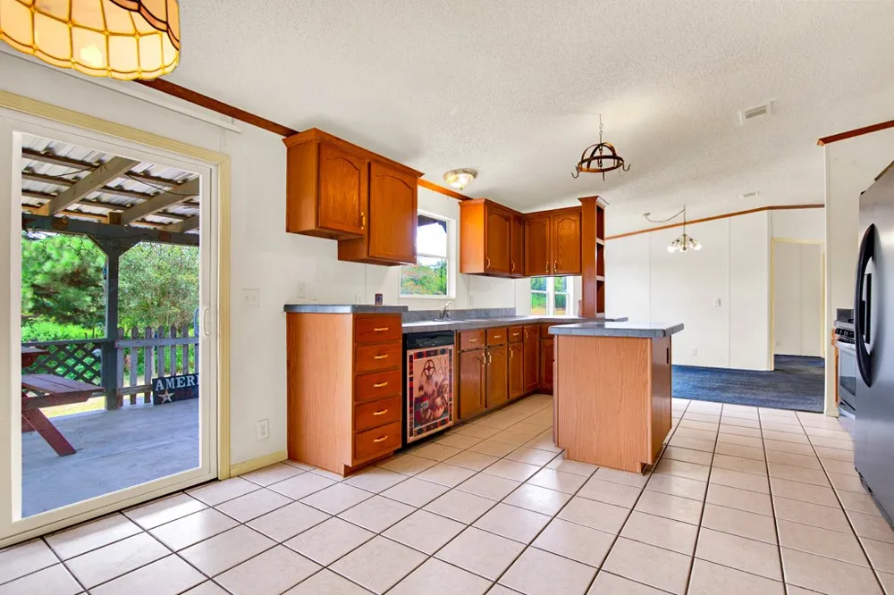 166 Rosanky Cattle Company Road Smithville, TX 78957