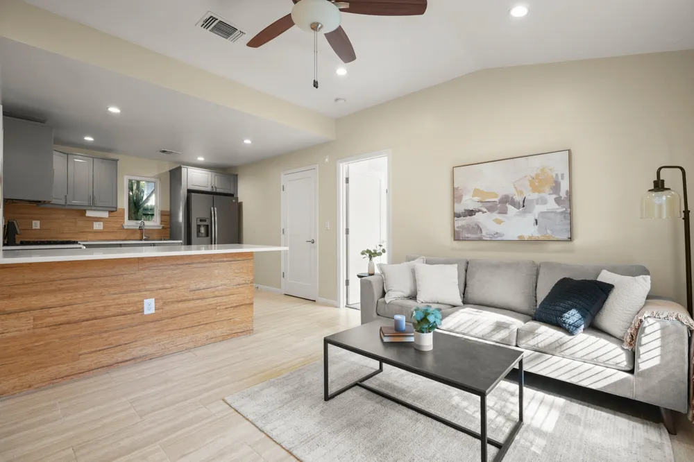 1705 E 14th Street #B Austin, TX 78702