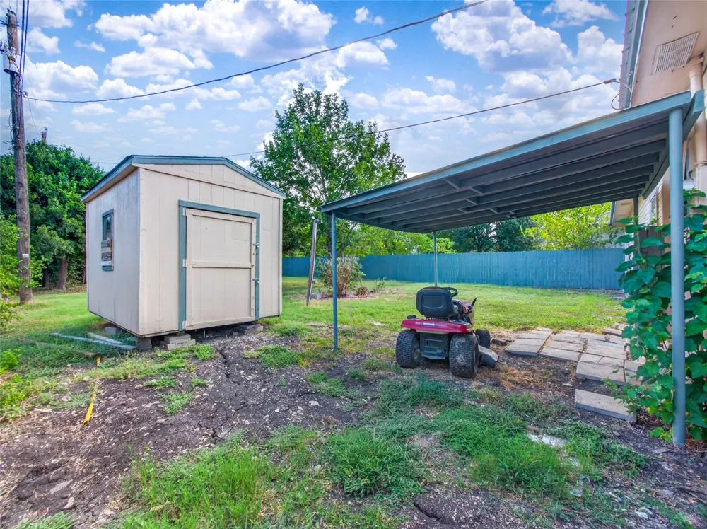 403 Davidson Drive Taylor, TX 76574