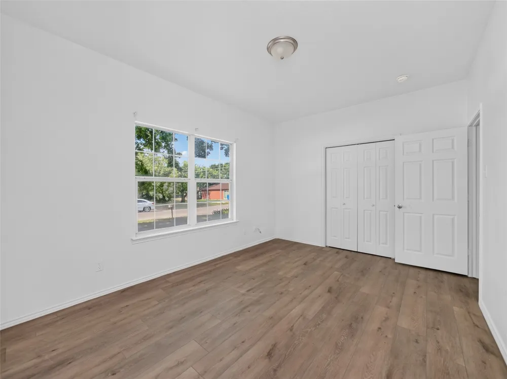 403 Davidson Drive Taylor, TX 76574