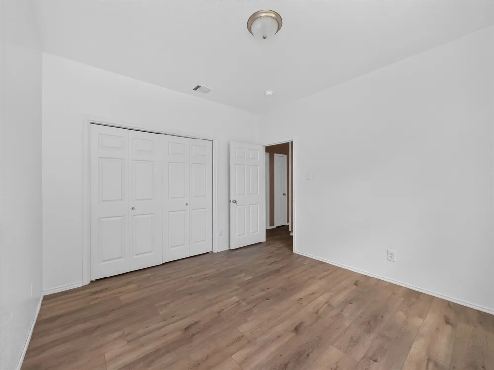 403 Davidson Drive Taylor, TX 76574