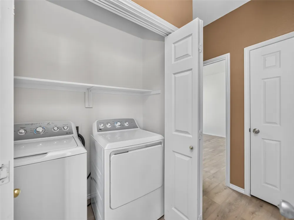 403 Davidson Drive Taylor, TX 76574