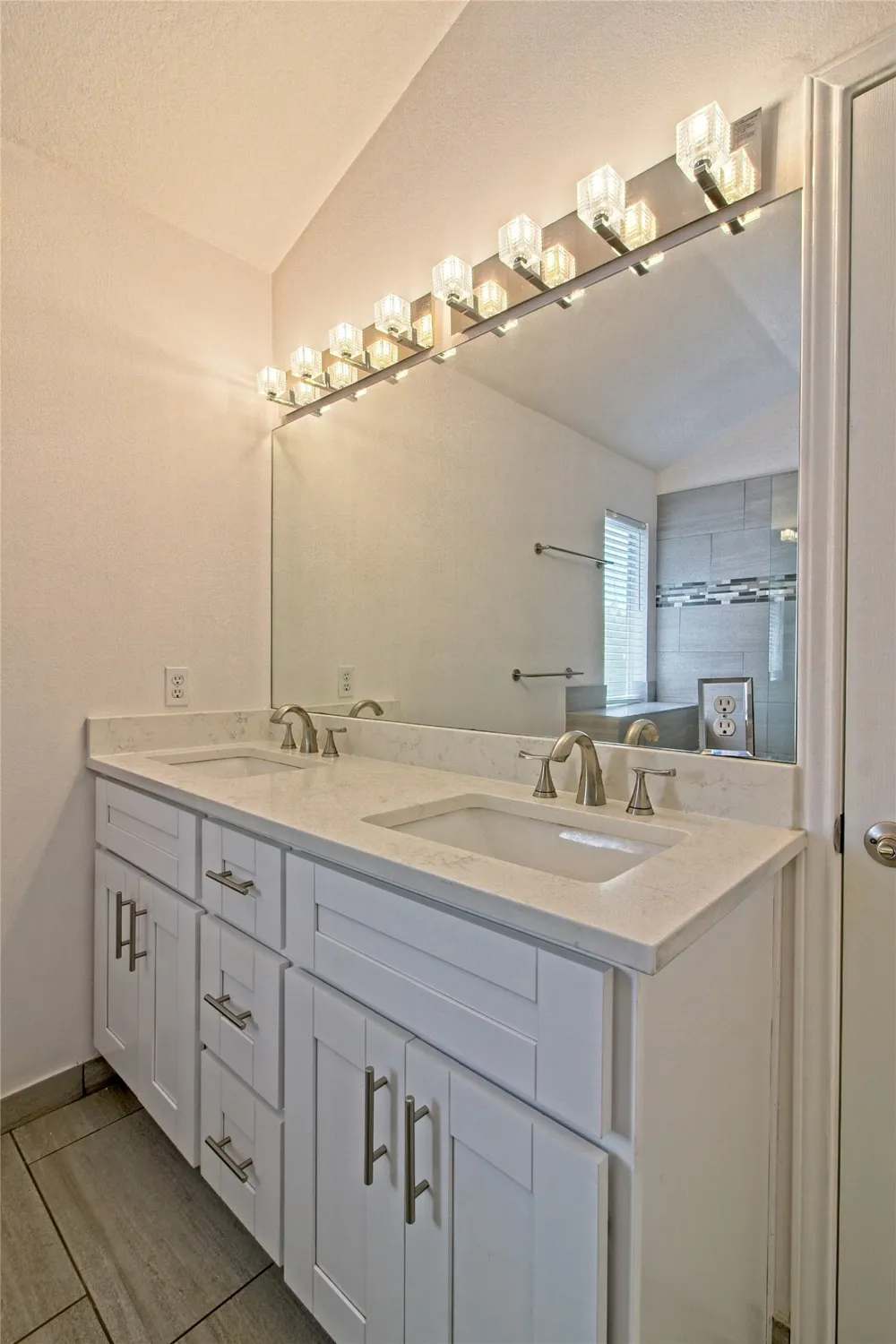13421 Tossa Lane Austin, TX 78729