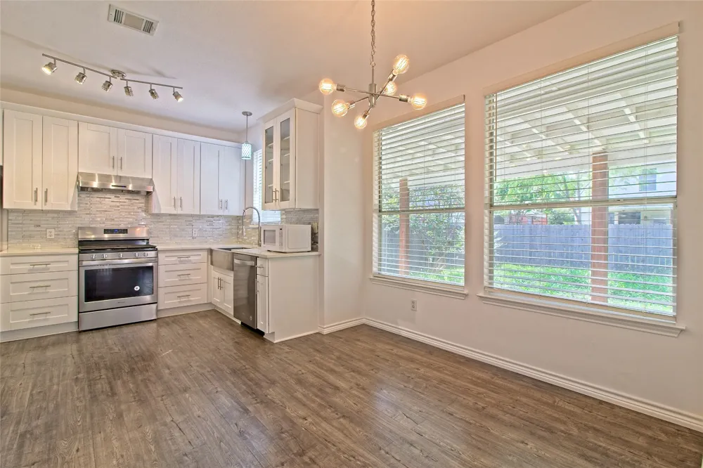 13421 Tossa Lane Austin, TX 78729
