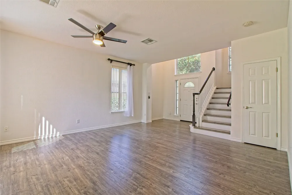 13421 Tossa Lane Austin, TX 78729
