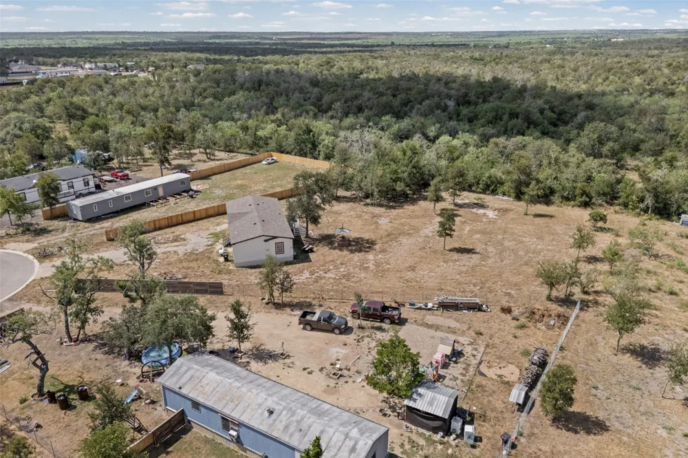 120 Mimosa Road Dale, TX 78616