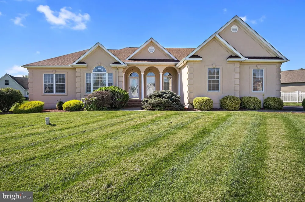 85 REDCREST COURT Dover, DE 19904