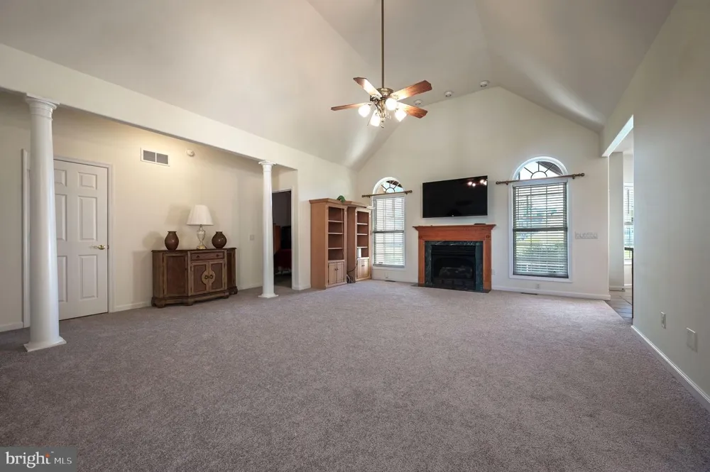 85 REDCREST COURT Dover, DE 19904