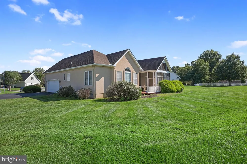 85 REDCREST COURT Dover, DE 19904