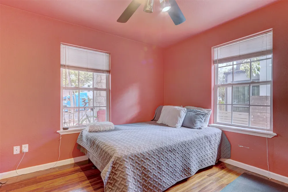 611 W Live Oak Street Austin, TX 78704