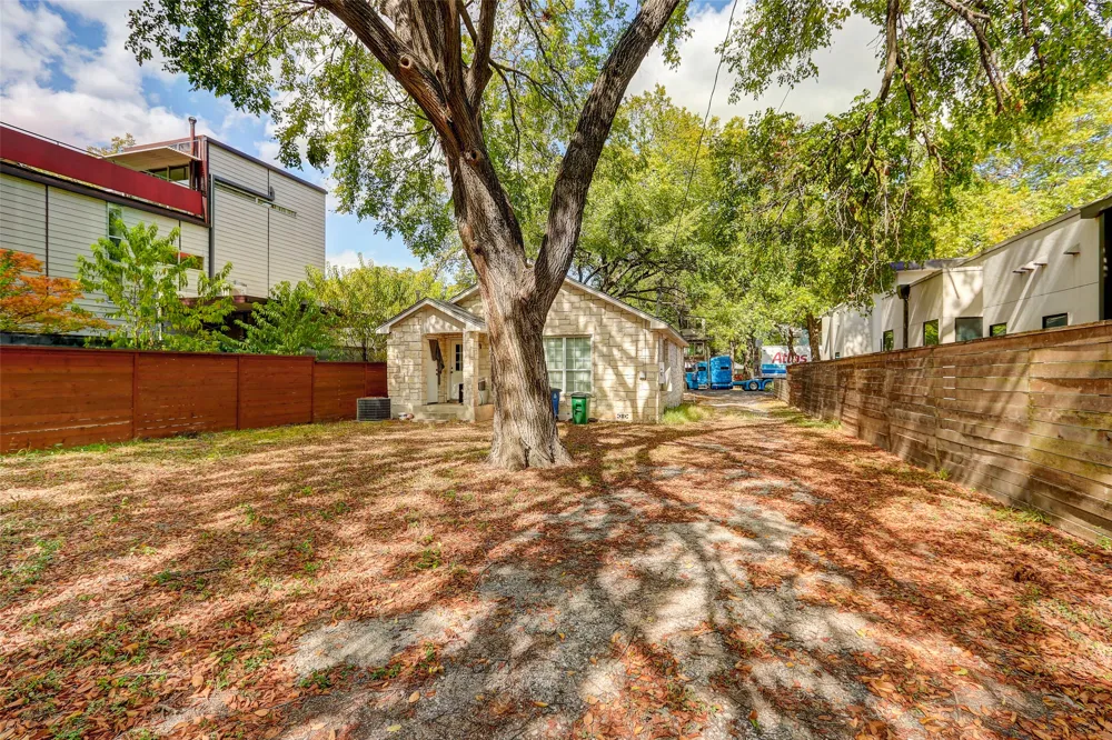 611 W Live Oak Street Austin, TX 78704