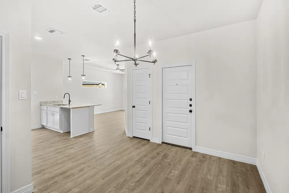 1213 Lone Pine Way Killeen, TX 76543