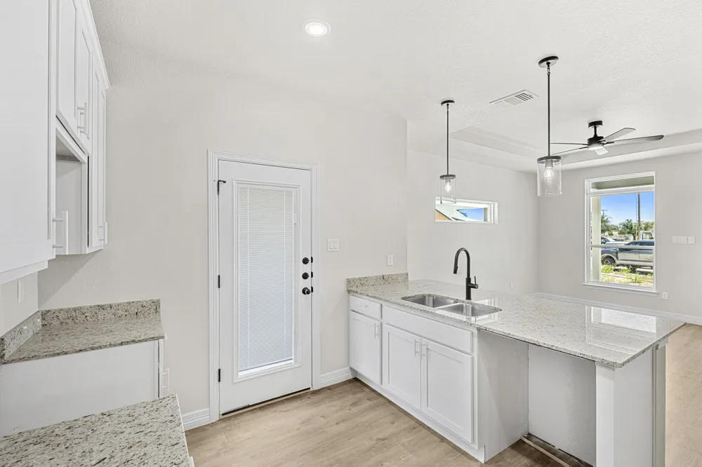 1213 Lone Pine Way Killeen, TX 76543