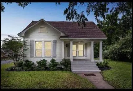 610 Bohlmann Avenue