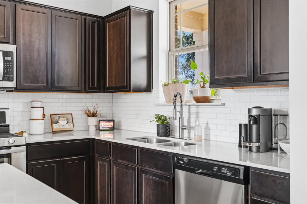 7704 Norah Drive Austin, TX 78744