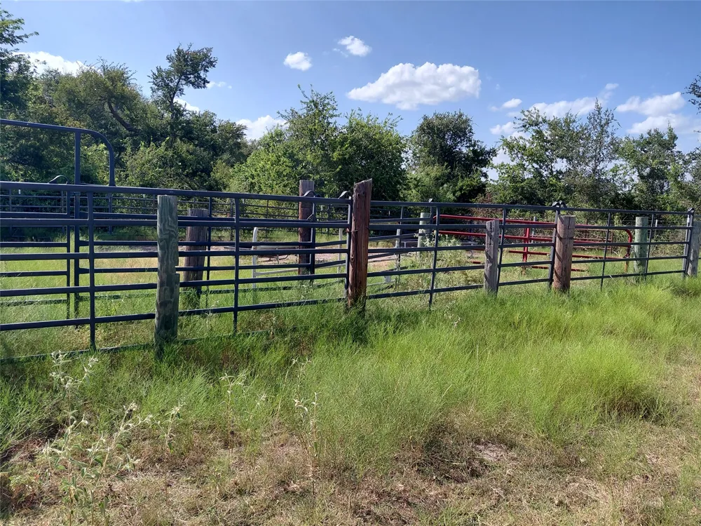 2838 County Road 201 Cameron, TX 76520