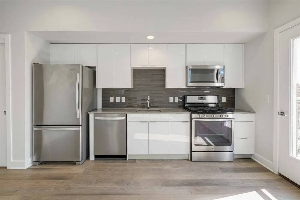 1800 E 4th Street #205 Austin, TX 78702