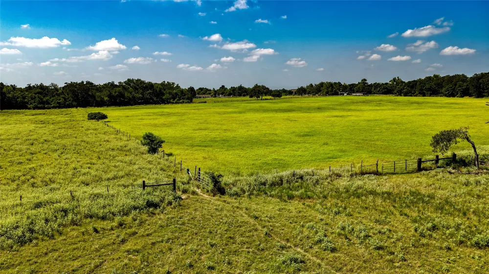1331 E Cameron Avenue Rockdale, TX 76567