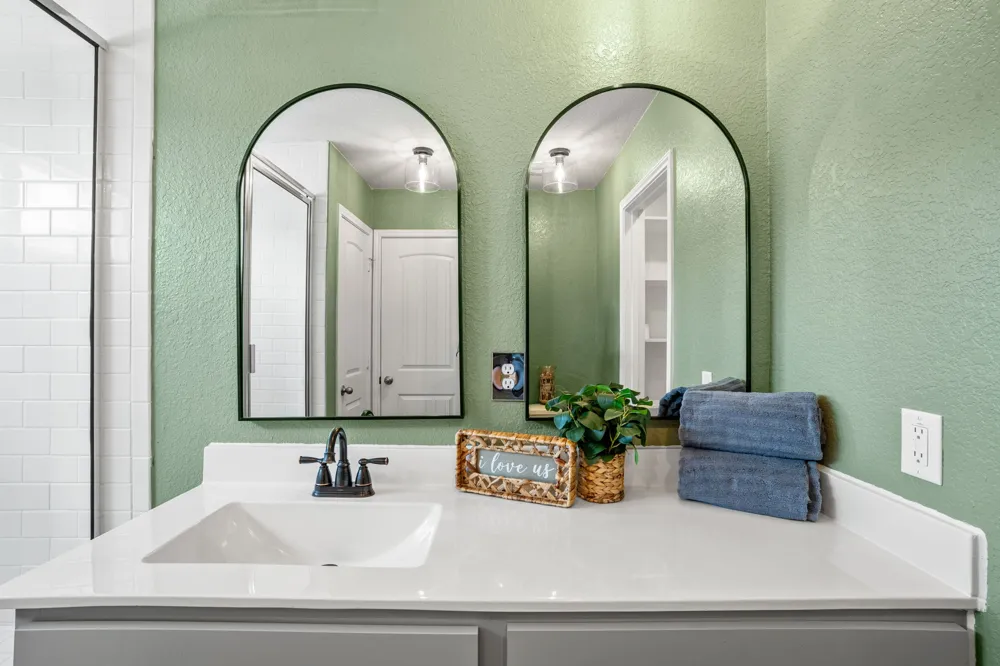 1713 Arborside Drive Austin, TX 78754
