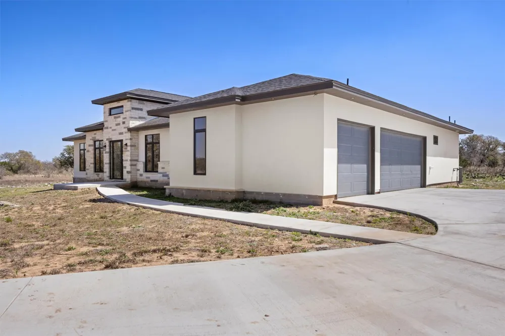 333 Spicewood Trails Drive Spicewood, TX 78669