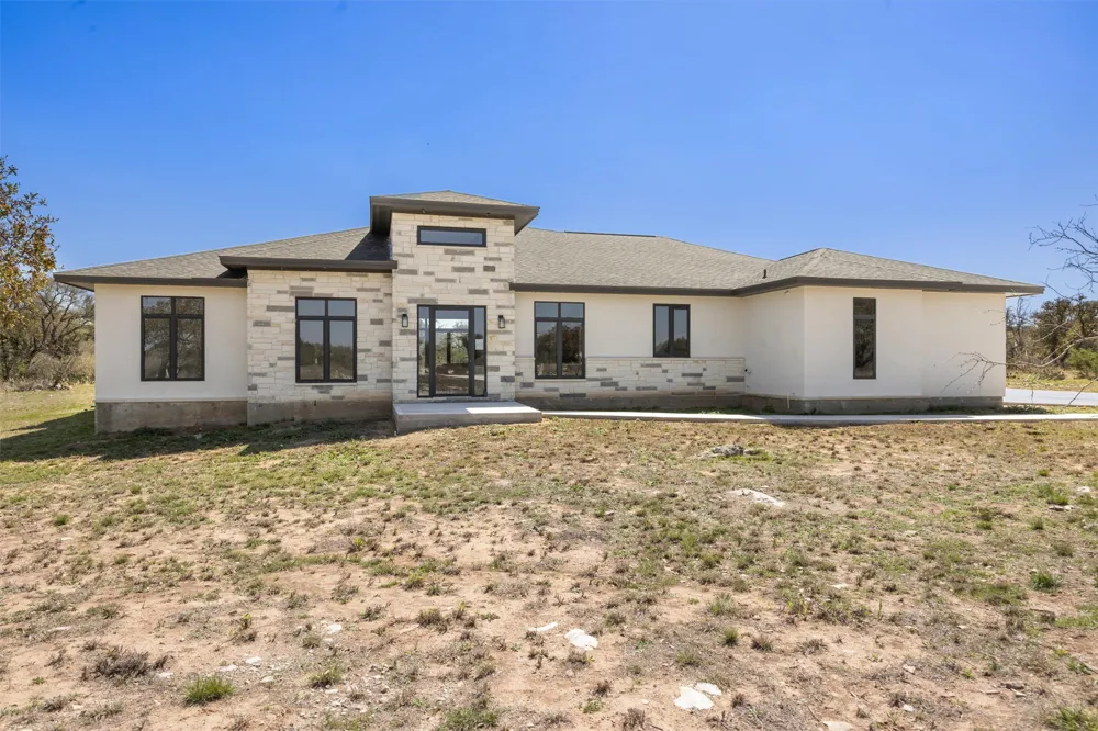 333 Spicewood Trails Drive Spicewood, TX 78669