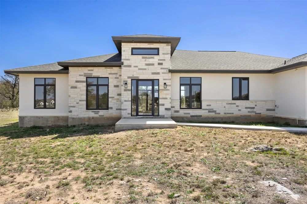 333 Spicewood Trails Drive Spicewood, TX 78669