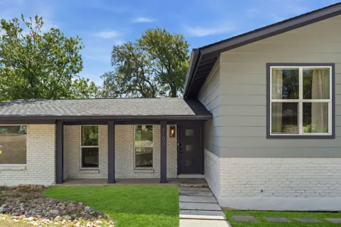 6103 Cherrylawn Circle