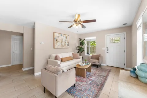 13323 Villa Park Dr Unit B